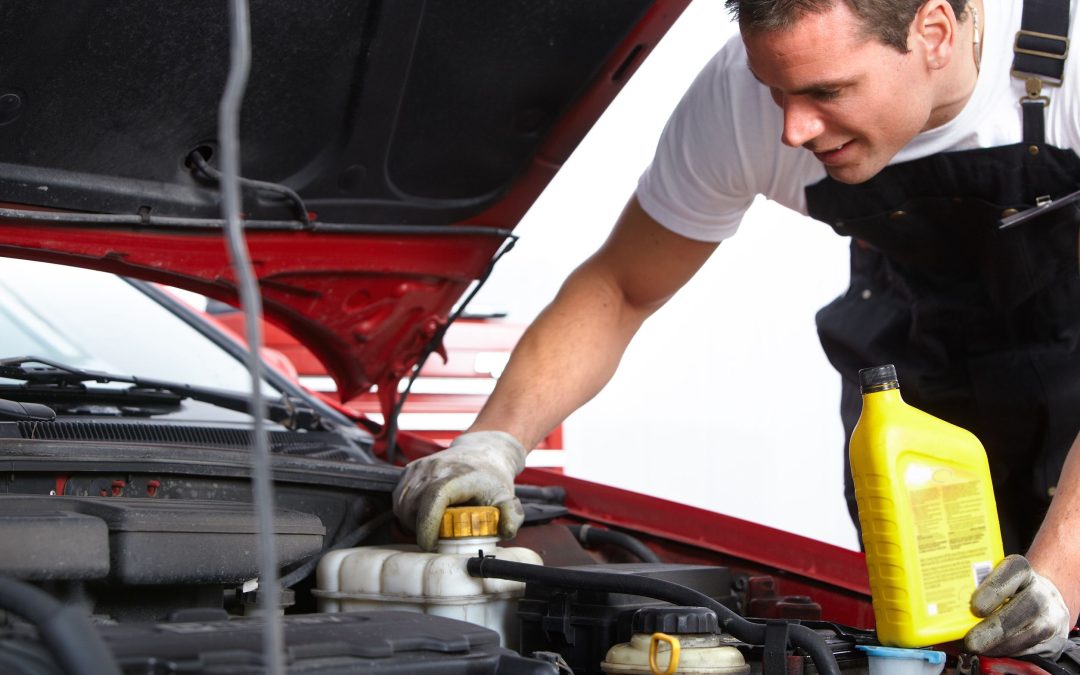 Smooth Rides and Peak Performance: Your Guide to Oil Change Service in Austin