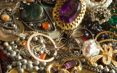 Uncover the History Behind a Vintage Jewelry Piece For Sale in Bethesda, MD